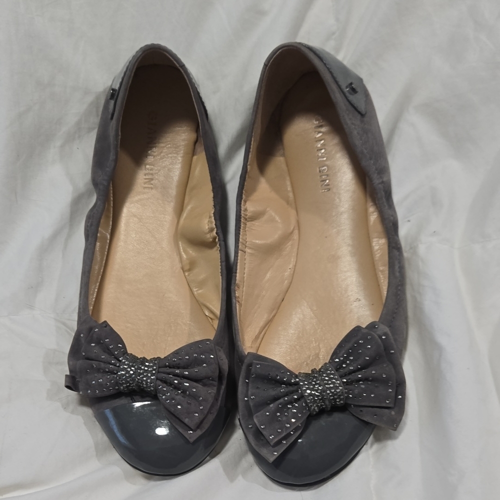 Gray Ballet Flats with Bow by Giani Bini